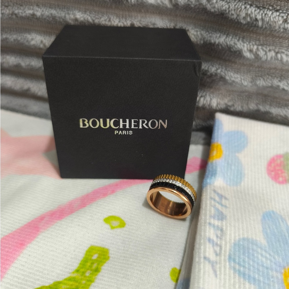 Boucheron Rose Gold & Black Ceramic Accent Women’s Ring